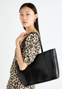 Bator - Sac à main noir